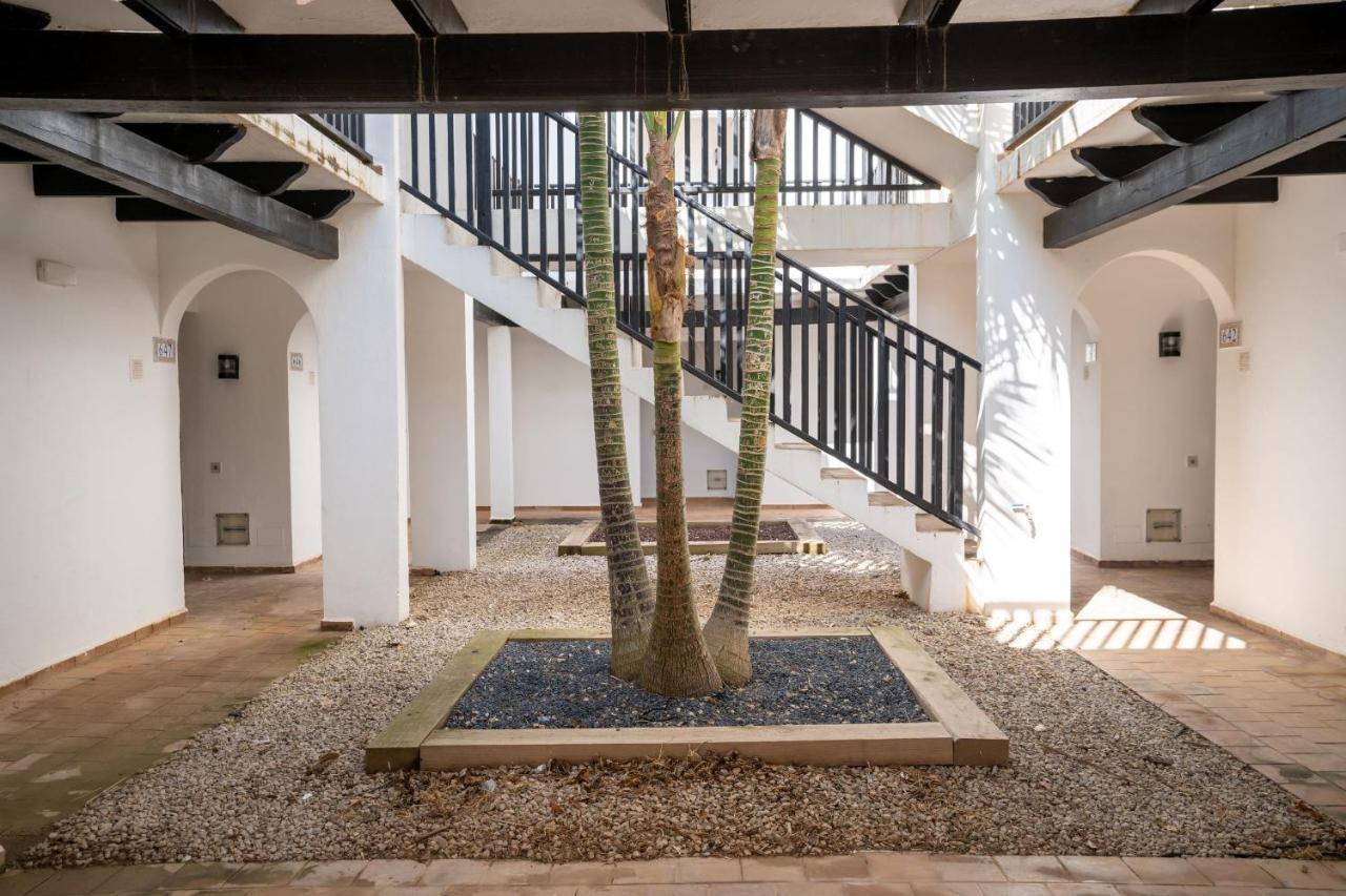 Seth Sa Mirada Aparthotel Arenal d'en Castell Bagian luar foto