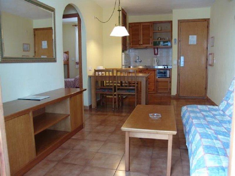 Seth Sa Mirada Aparthotel Arenal d'en Castell Bagian luar foto